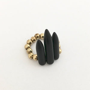 NAYLA black howlite spike ring